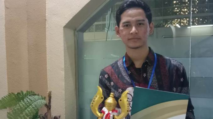 Khoirul Anam Mahasiswa IAIN Cirebon Juara 2 Karya Tulis ilmiah Hadis pada Seleksi Tilawatil Qur’an dan Hadist (STQH) ke XIVII Tingkat Provinsi Jawa Barat
